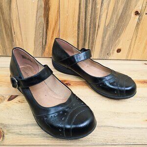 Comfort Plus by Predictions Geanette Mary Jane Low Wedge Shoes Size 11 Wide